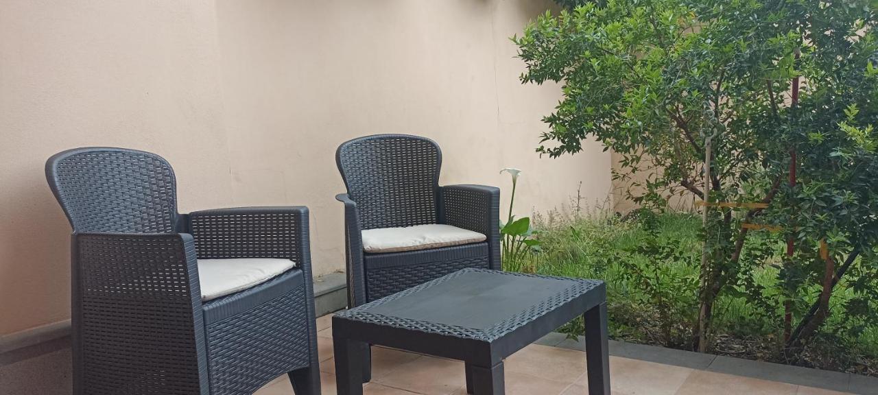 Appartement Casa Lilla 1 E 2 à Oristano Extérieur photo